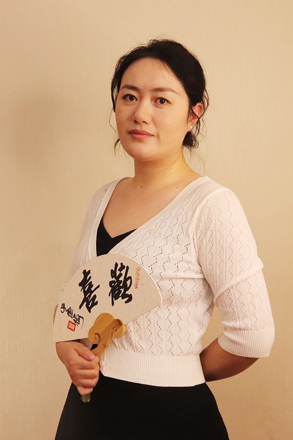 太白石亚利 研究生学历,毕业于陕西师范大学