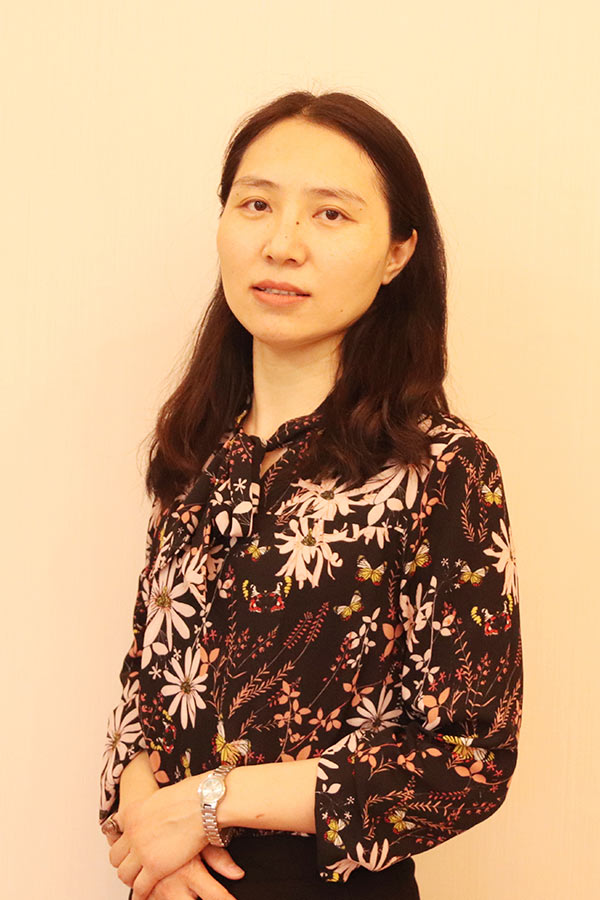 太白王晓娜 研究生学历,毕业于华南师范大学